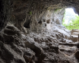 Un itinerario urbano sui Gessi di Brisighella